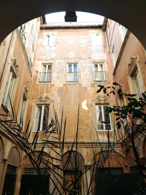 In A 1400s Building In Via Dei Coronari Piazza Navona Ferienhaus