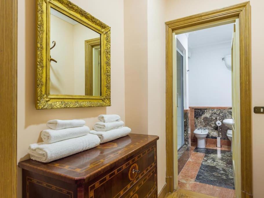 In A 1400s Building In Via Dei Coronari Piazza Navona Ferienhaus Rom